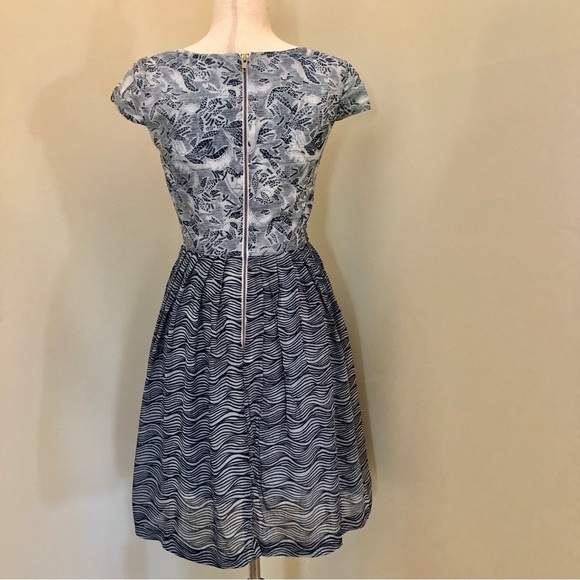 Anthropologie. Corey Lynn Calter. Fit & Flare Dress. Blue & Cream. Size 4 - Picture 5 of 12